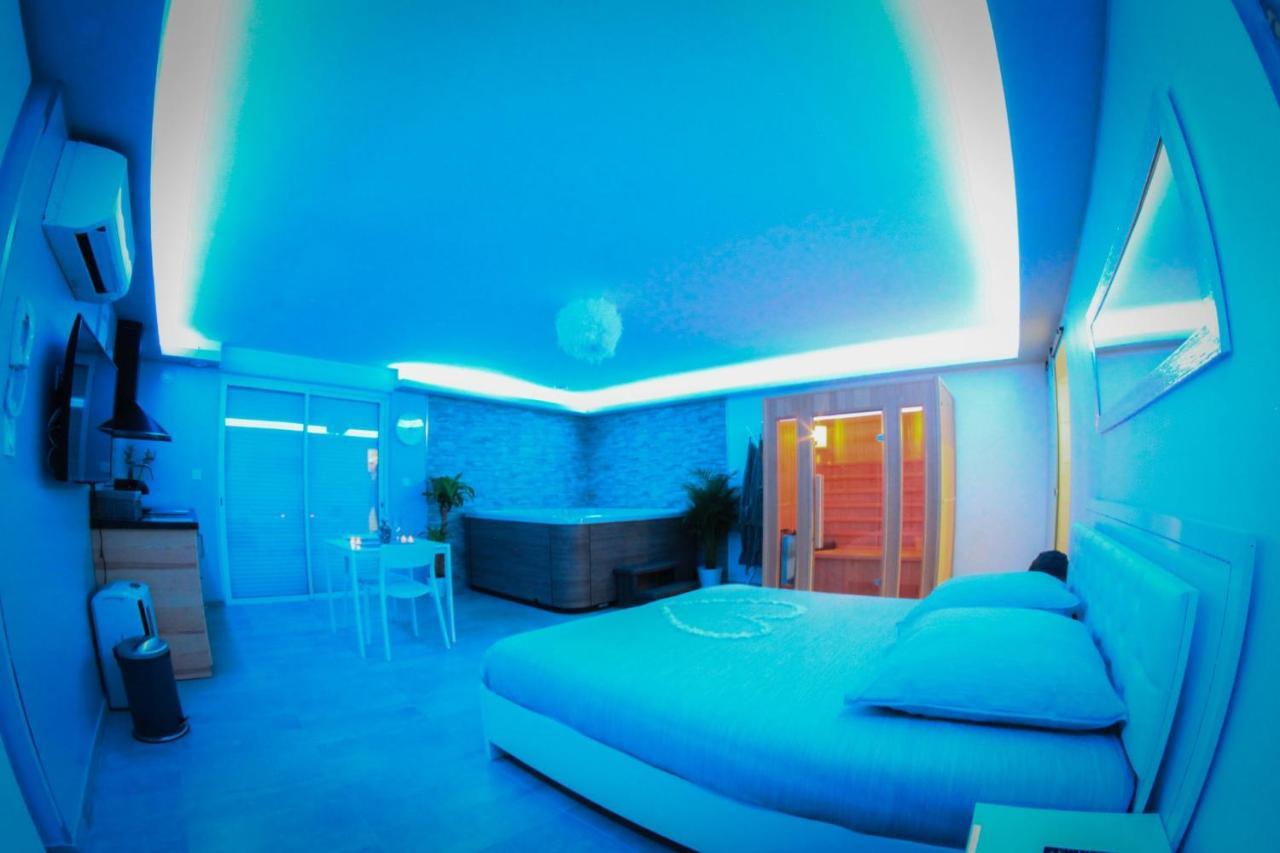 Liebeshotel Nuit Vip Sauna Privatif Le Rove